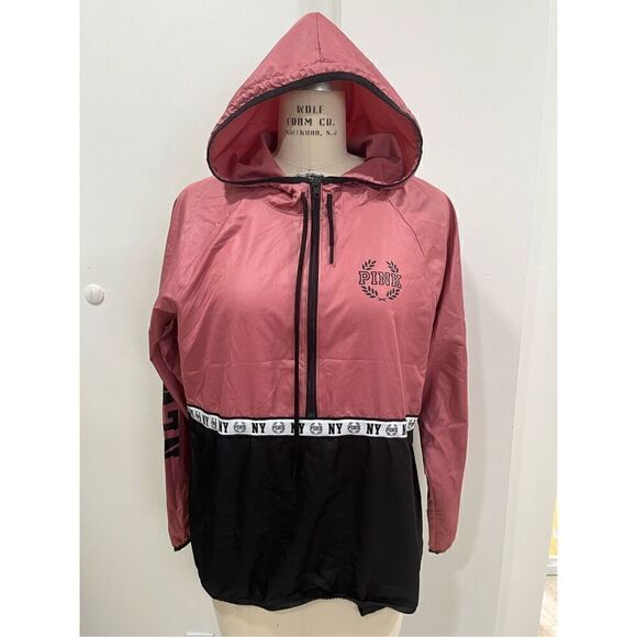 PINK Victoria's Secret Jackets & Blazers - PINK Victoria's Secret windbreaker‎ NY women’s size M-L